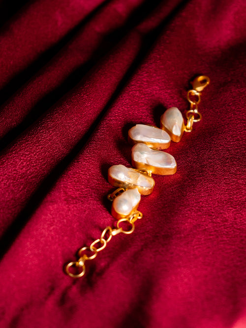 Mohanna’s Iridescent Pearl Cascade Bracelet