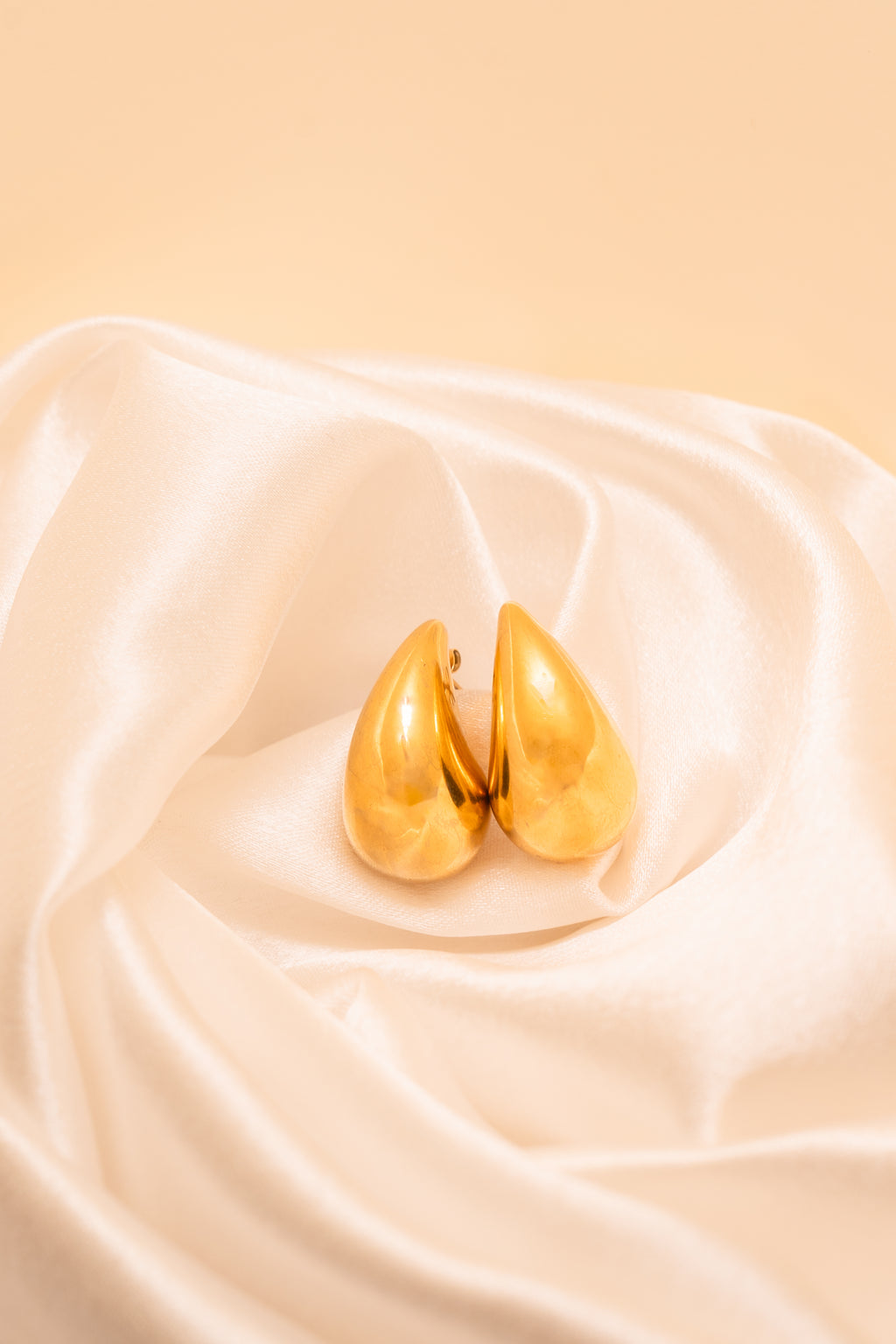 Mohanna's Golden Dewdrop Earrings