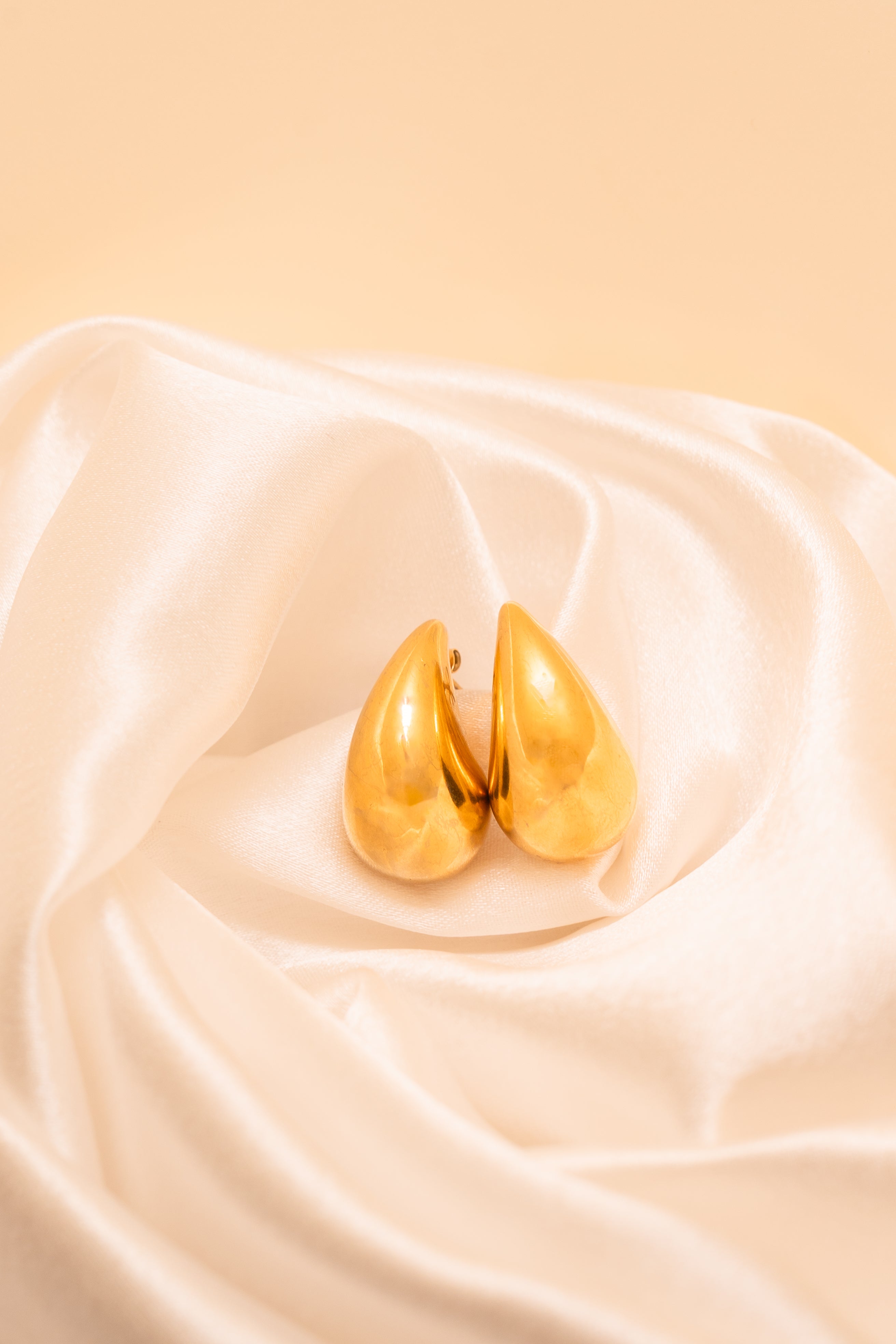 Mohanna's Golden Dewdrop Earrings