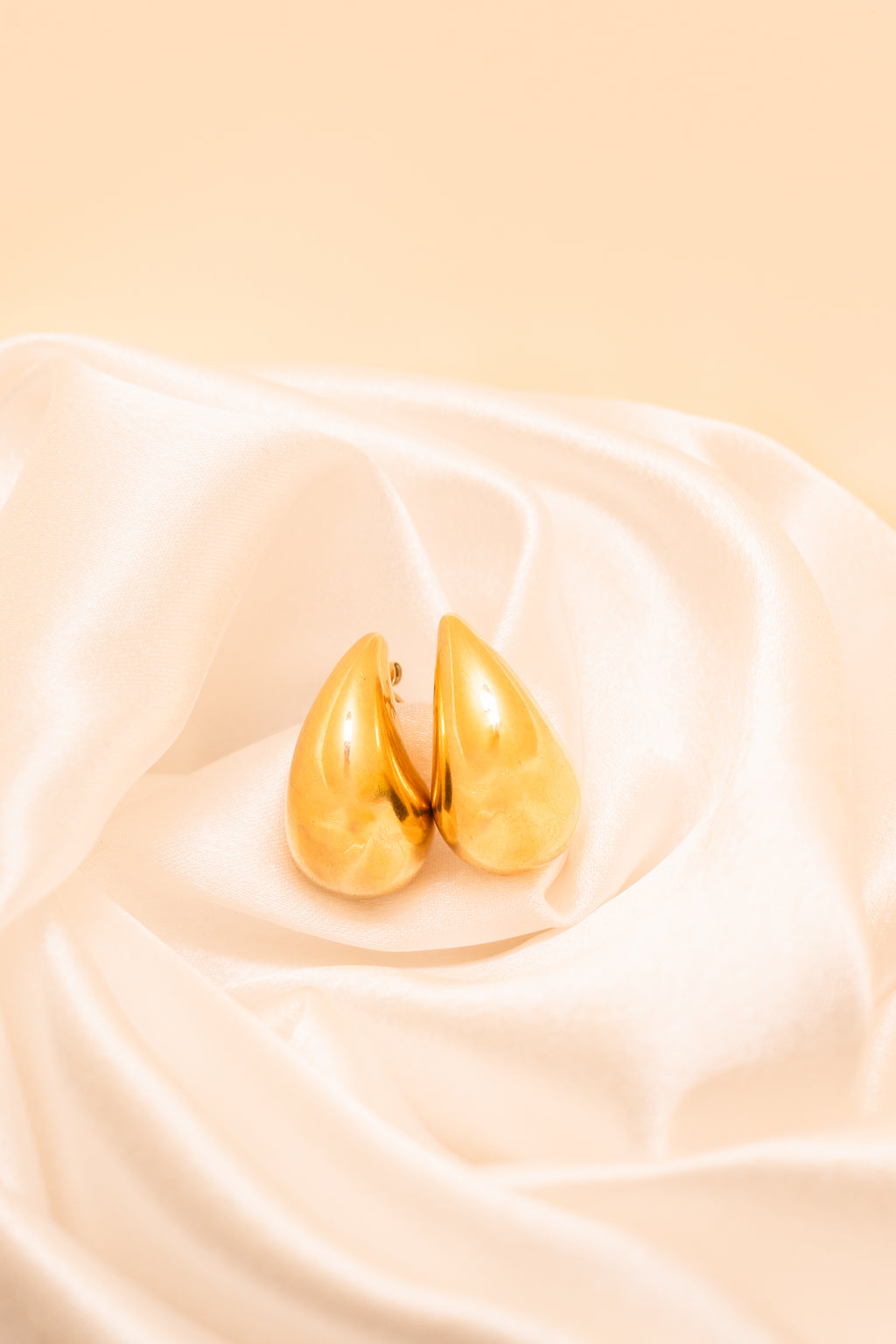 Mohanna's Golden Dewdrop Earrings