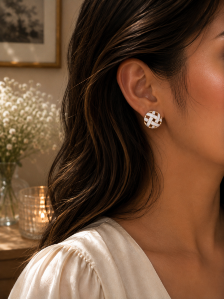 Feel Elegant White