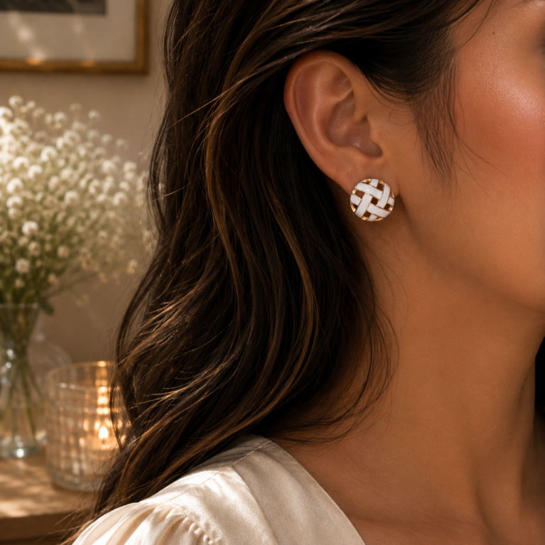 Feel Elegant White